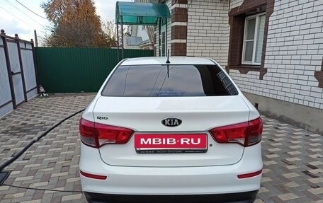 KIA Rio III рестайлинг, 2015 год, 850 000 рублей, 2 фотография