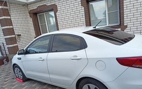 KIA Rio III рестайлинг, 2015 год, 850 000 рублей, 9 фотография