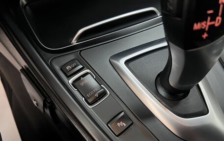 BMW 3 серия, 2017 год, 2 650 000 рублей, 26 фотография