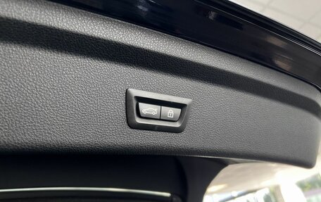 BMW 3 серия, 2017 год, 2 650 000 рублей, 28 фотография