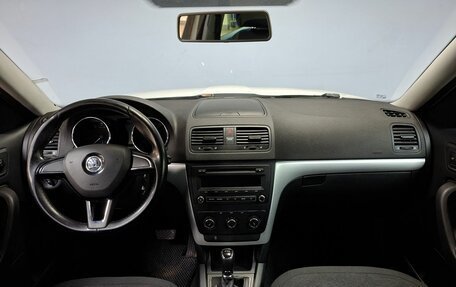 Skoda Yeti I рестайлинг, 2014 год, 1 000 000 рублей, 16 фотография