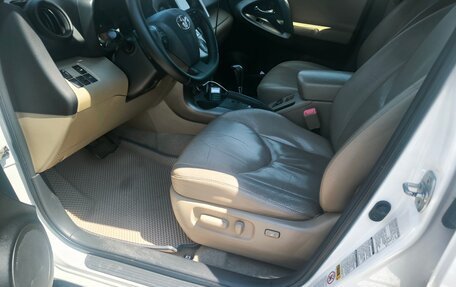 Toyota RAV4, 2012 год, 1 300 000 рублей, 6 фотография