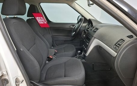 Skoda Yeti I рестайлинг, 2014 год, 1 000 000 рублей, 10 фотография