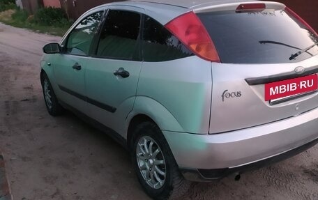 Ford Focus IV, 2001 год, 198 000 рублей, 2 фотография
