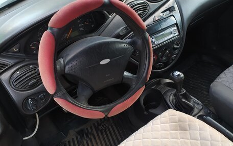 Ford Focus IV, 2001 год, 198 000 рублей, 5 фотография