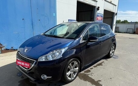Peugeot 208 II, 2013 год, 620 000 рублей, 3 фотография