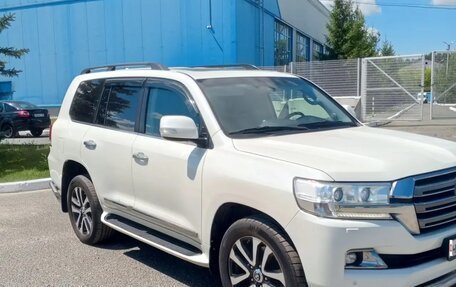 Toyota Land Cruiser 200, 2015 год, 4 050 000 рублей, 2 фотография