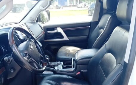Toyota Land Cruiser 200, 2015 год, 4 050 000 рублей, 7 фотография