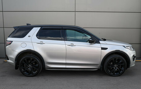 Land Rover Discovery Sport I рестайлинг, 2017 год, 1 999 000 рублей, 5 фотография