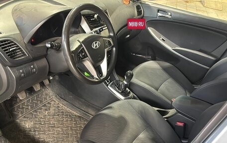 Hyundai Solaris II рестайлинг, 2011 год, 426 000 рублей, 7 фотография