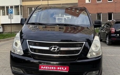 Hyundai H-1 II рестайлинг, 2011 год, 1 050 000 рублей, 1 фотография