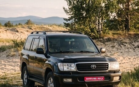 Toyota Land Cruiser 100 рестайлинг 2, 2000 год, 1 750 000 рублей, 1 фотография