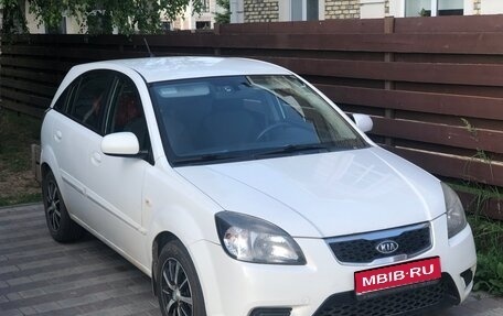 KIA Rio II, 2011 год, 700 000 рублей, 1 фотография