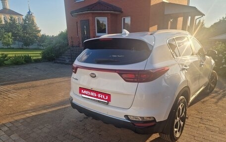 KIA Sportage IV рестайлинг, 2019 год, 2 200 000 рублей, 2 фотография