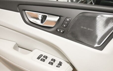 Volvo XC60 II, 2025 год, 8 900 000 рублей, 7 фотография