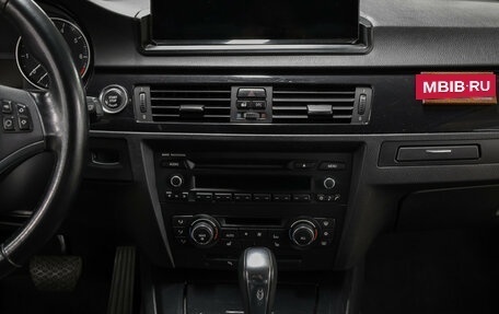 BMW 3 серия, 2011 год, 1 299 000 рублей, 17 фотография