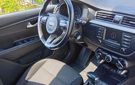 KIA Rio IV, 2019 год, 1 550 000 рублей, 10 фотография