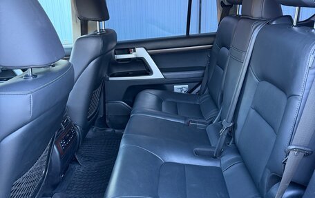 Toyota Land Cruiser 200, 2018 год, 7 380 000 рублей, 8 фотография