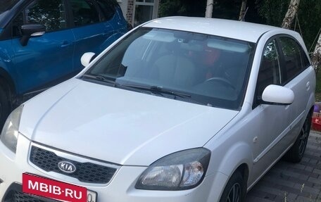 KIA Rio II, 2011 год, 700 000 рублей, 2 фотография