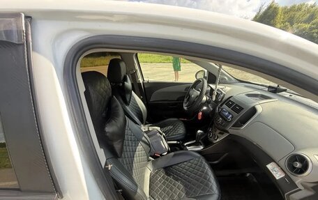 Chevrolet Aveo III, 2013 год, 850 000 рублей, 2 фотография