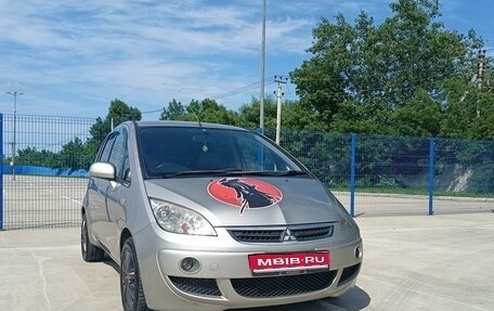 Mitsubishi Colt VI рестайлинг, 2005 год, 450 000 рублей, 1 фотография