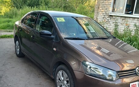 Volkswagen Polo VI (EU Market), 2014 год, 800 000 рублей, 2 фотография