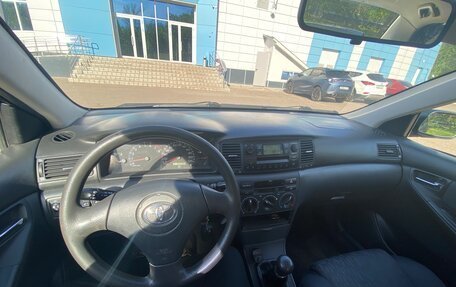 Toyota Corolla, 2003 год, 570 000 рублей, 5 фотография
