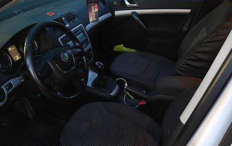 Skoda Octavia, 2010 год, 750 000 рублей, 9 фотография