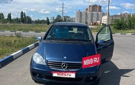 Mercedes-Benz A-Класс, 2011 год, 750 000 рублей, 2 фотография