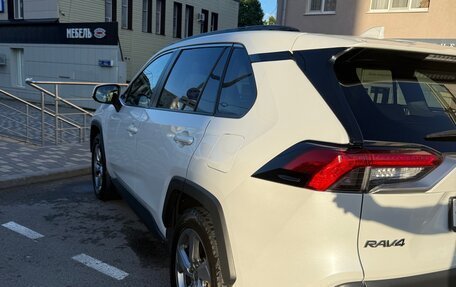 Toyota RAV4, 2021 год, 3 450 000 рублей, 11 фотография