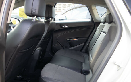 Opel Astra J, 2011 год, 598 000 рублей, 9 фотография
