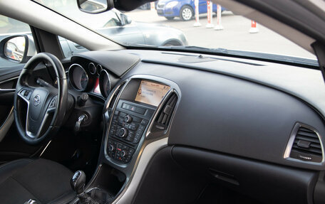 Opel Astra J, 2011 год, 598 000 рублей, 8 фотография