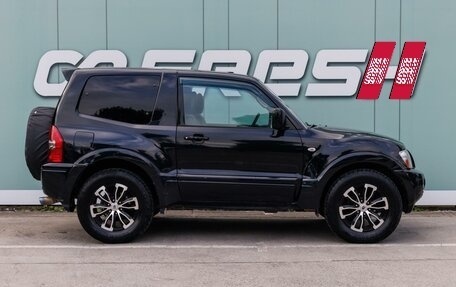 Mitsubishi Pajero III рестайлинг, 2005 год, 1 099 000 рублей, 5 фотография