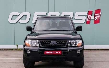 Mitsubishi Pajero III рестайлинг, 2005 год, 1 099 000 рублей, 3 фотография