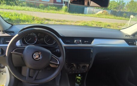 Skoda Rapid I, 2018 год, 900 000 рублей, 7 фотография