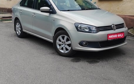 Volkswagen Polo VI (EU Market), 2012 год, 630 000 рублей, 1 фотография