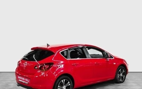Opel Astra J, 2011 год, 1 035 000 рублей, 3 фотография