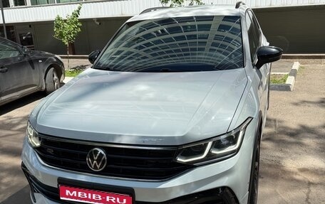 Volkswagen Tiguan II, 2021 год, 3 450 000 рублей, 1 фотография