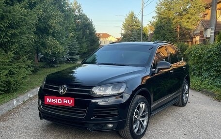 Volkswagen Touareg III, 2012 год, 2 085 000 рублей, 2 фотография