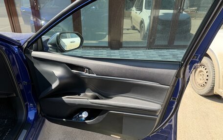 Toyota Camry, 2021 год, 2 890 000 рублей, 14 фотография