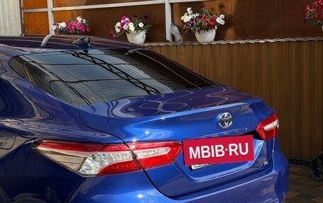 Toyota Camry, 2021 год, 2 890 000 рублей, 4 фотография