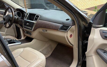Mercedes-Benz GL-Класс, 2015 год, 3 850 000 рублей, 8 фотография