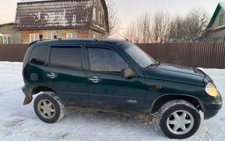 Chevrolet Niva I рестайлинг, 2003 год, 225 000 рублей, 2 фотография