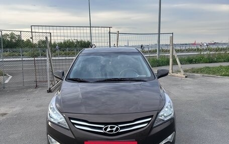 Hyundai Solaris II рестайлинг, 2015 год, 1 125 000 рублей, 2 фотография