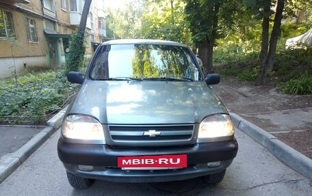 Chevrolet Niva I рестайлинг, 2004 год, 235 000 рублей, 2 фотография