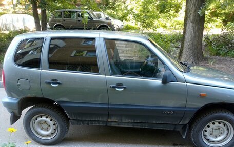 Chevrolet Niva I рестайлинг, 2004 год, 235 000 рублей, 7 фотография