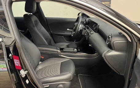 Mercedes-Benz CLA, 2023 год, 3 584 120 рублей, 13 фотография