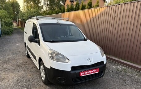 Peugeot Partner II рестайлинг 2, 2013 год, 570 000 рублей, 1 фотография
