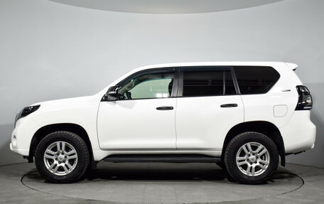 Toyota Land Cruiser Prado 150 рестайлинг 2, 2016 год, 2 690 000 рублей, 8 фотография