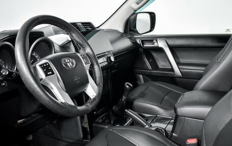 Toyota Land Cruiser Prado 150 рестайлинг 2, 2016 год, 2 690 000 рублей, 4 фотография